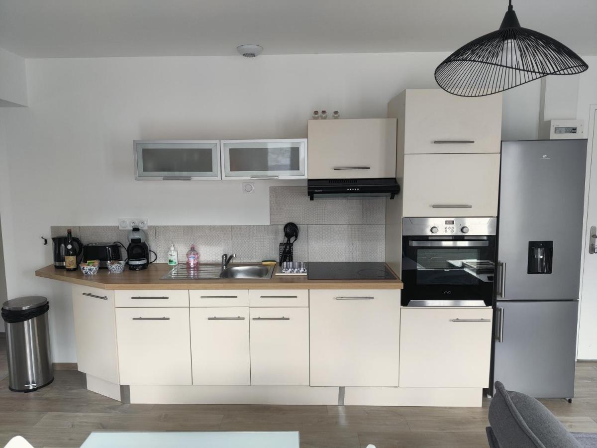 Appartement T3 Plume Hyper Centre D'Ernée المظهر الخارجي الصورة