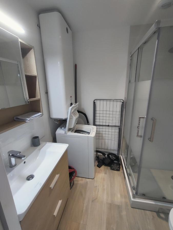Appartement T3 Plume Hyper Centre D'Ernée المظهر الخارجي الصورة